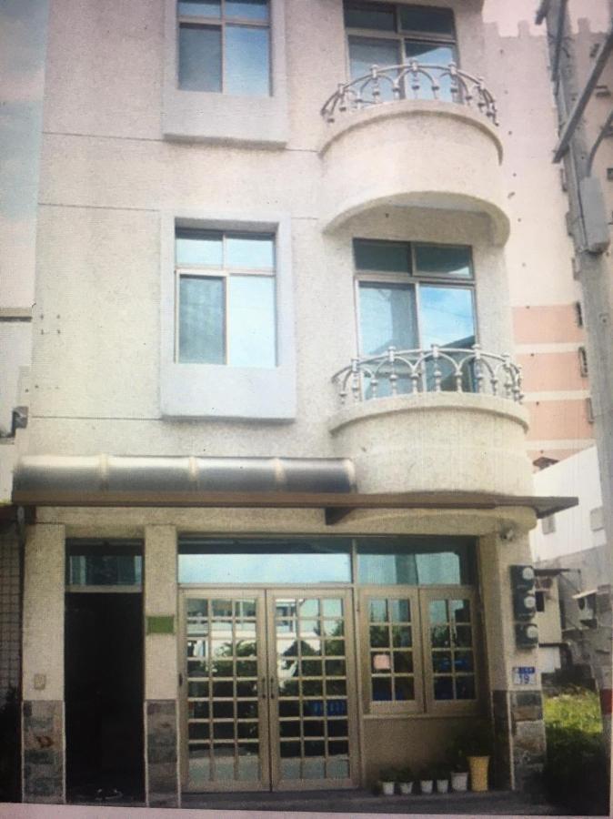 小城堡民宿19窩窩近東大門夜市好停車 Hualien City Luaran gambar
